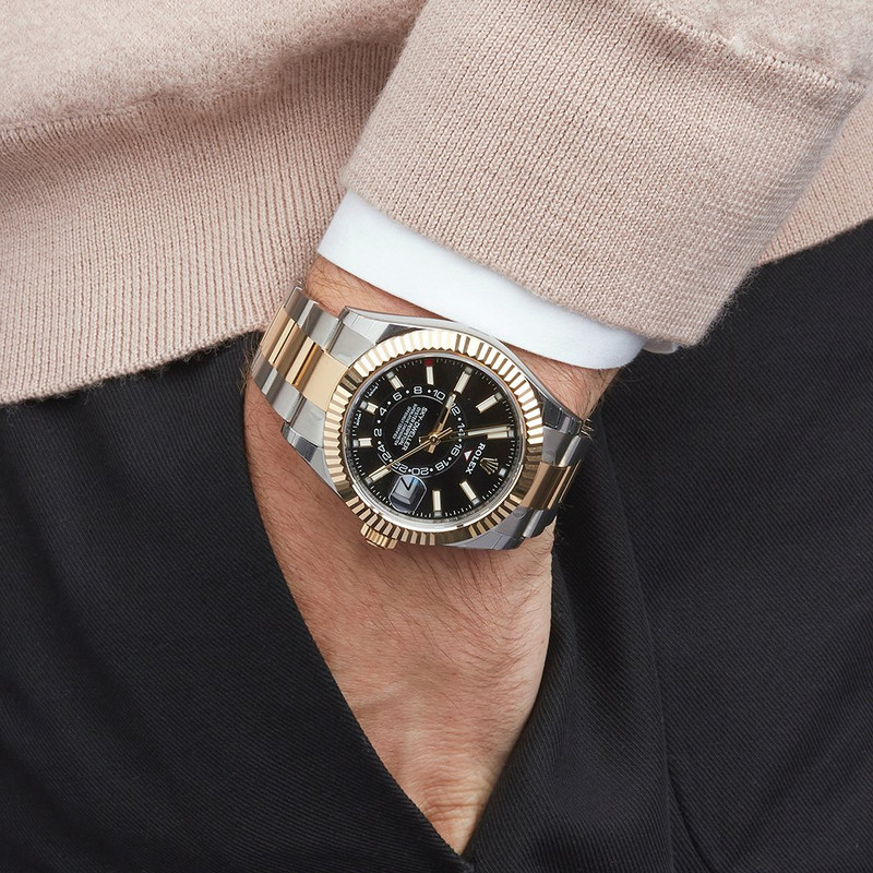 007_Rolex-Skydweller-Stainless-Steel-18K-Yellow-Gold-Gents-32693