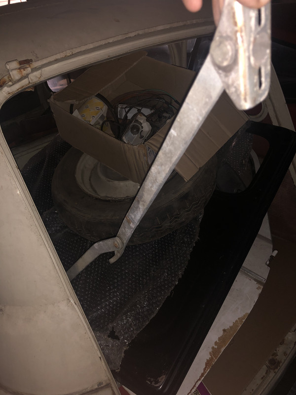 EB3943D0-4CF8-4FF6-BC86-124BD888C3FD