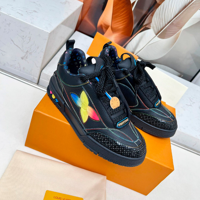 LV – Black Rainbow