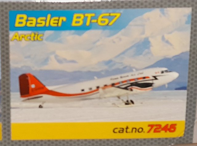 Maquette Avion Basler BT-67 (DC-3) – A&A Plastic Kit – échelle 1/72 – Neuve