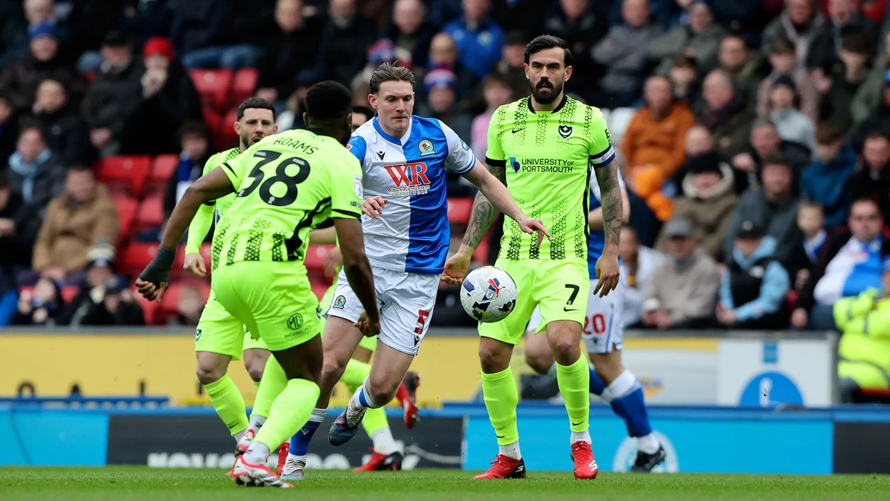 Oxford vs Blackburn Rovers, 02h45 ngày 12/03