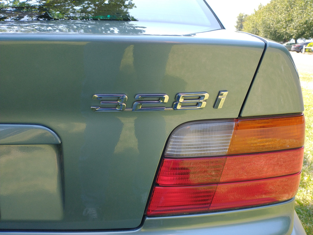1997 328I BMW rear