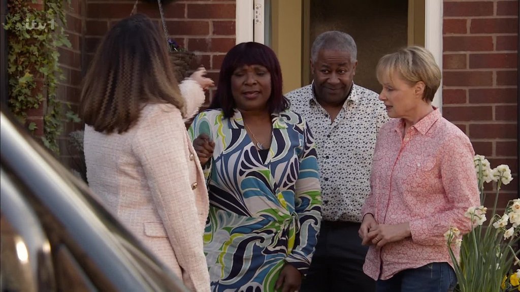 [Image: 5uvmkc4qu83j.jpg]