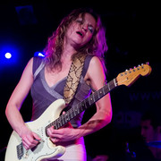 [Slika: Ana-Popovic-Muziekodroom-Hasselt-Limburg...-front.jpg]