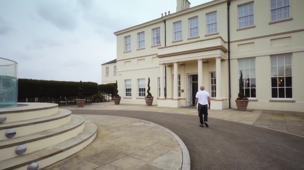 [Image: ai8wky75rhd5.jpg]