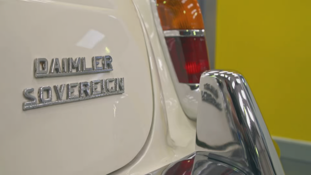 [Image: 78mrsqm0ye7g.png]