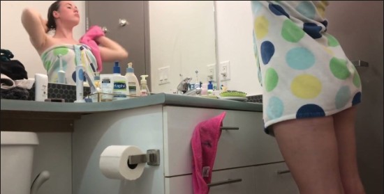 [Image: Voyeur17365082836.jpg]