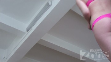 [Image: Voyeur19215114508.jpg]