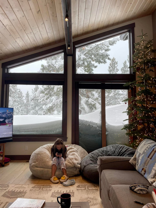 270247053_10227954501952540_6928880654913720218_n (1)