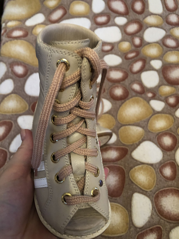 906CCA03-A921-4411-A69A-EFBA93D93C78