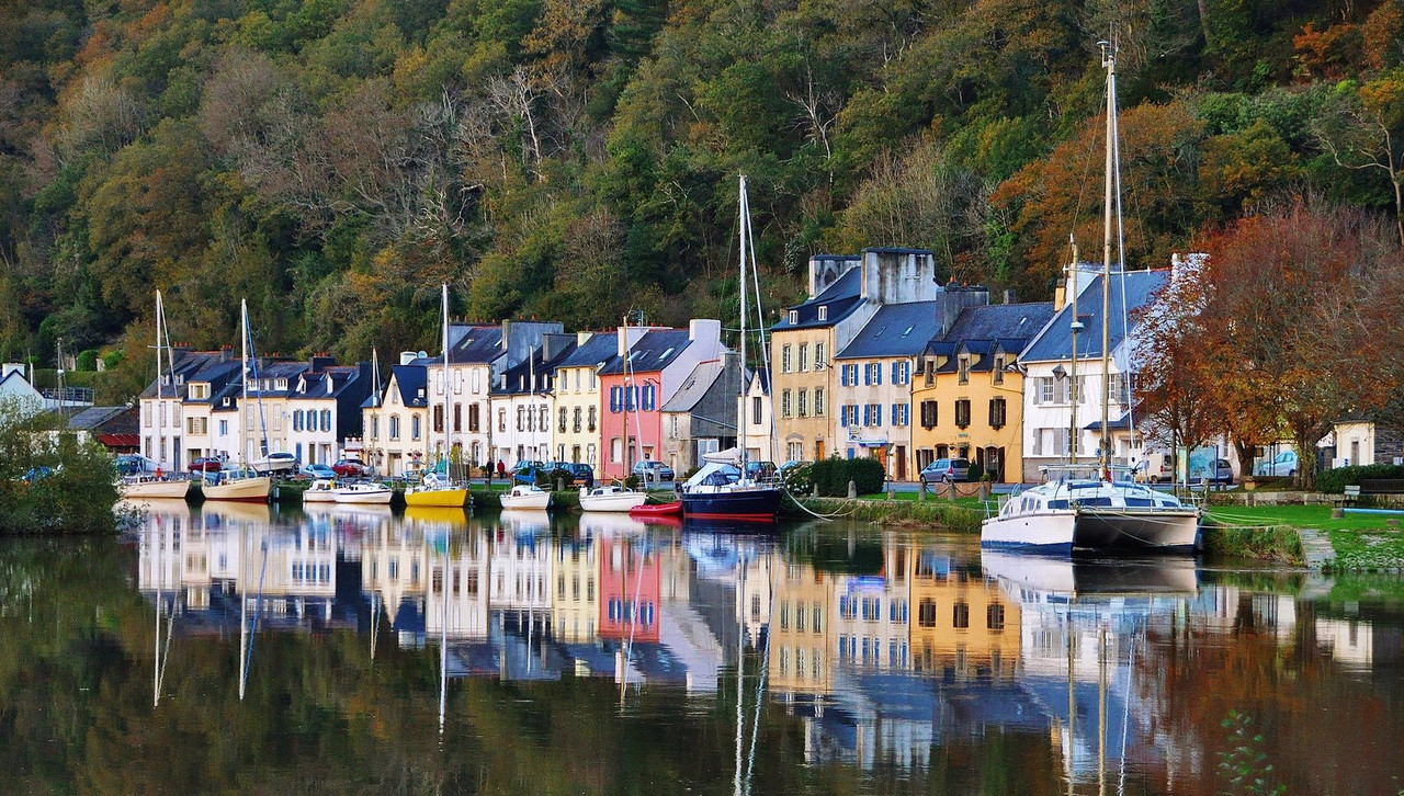 multi-houses-port-launay-france.jpg