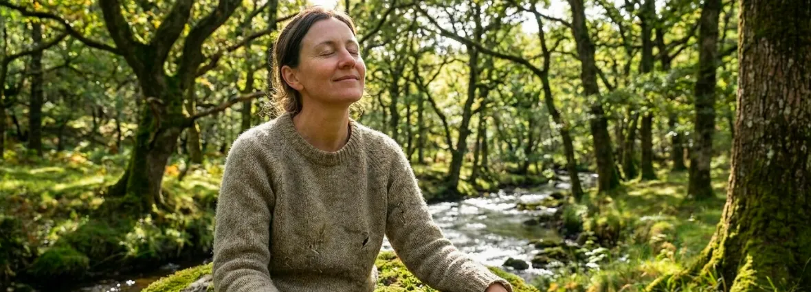 Cómo escuchar la voz de Dios en tu vida (guía clara y práctica)