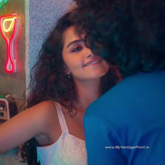 20-Anupama-Parameswaran-as-Lilly-Joseph-in-the-movie-Tillu-Square-2024