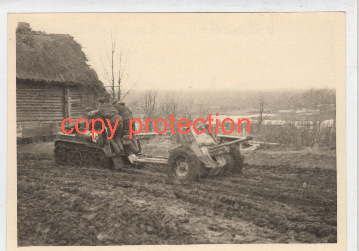 Orig. Foto KETTENKRAD mit PAK 3,7 cm 5.Jäger-Division Ilmensee 1