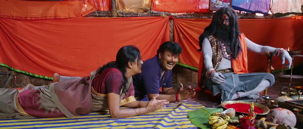 Kanchana-3-Kaali-Ka-Karishma-2019-Hindi-Web-Rip-720p-x264-AVC-AAC-2ch-mkv-0003