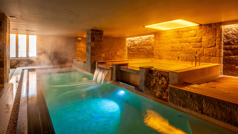 Абонементы vs разовые визиты: как выгоднее ходить в термы
