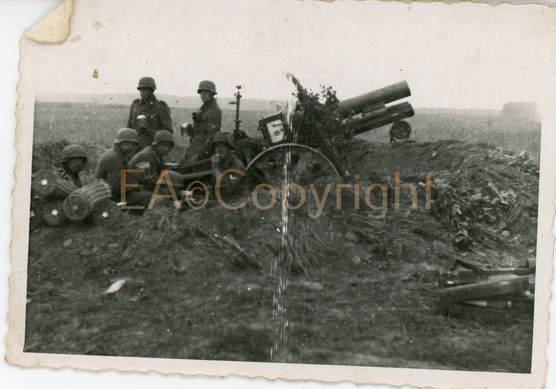 Mörser PAK Geschütz Artillerie Foto1