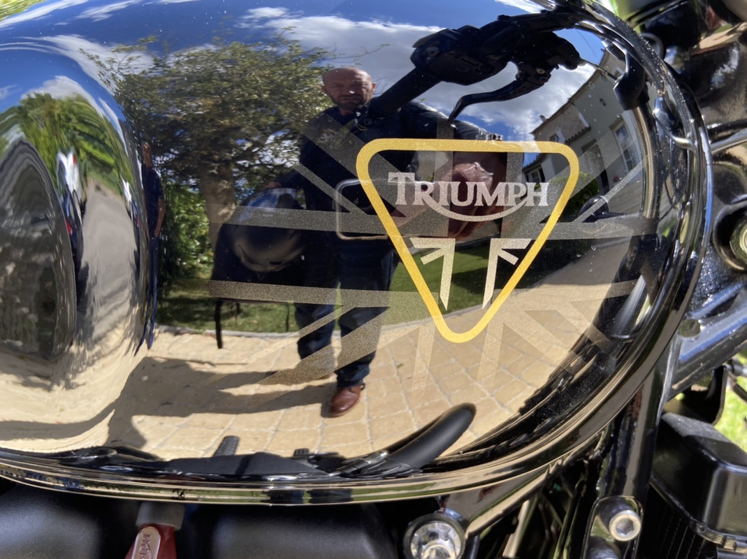 88D43E48-B158-4BD7-BC00-1AE4560475E6