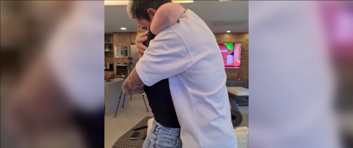 Jugador convocado a Qatar 2022 celebra pidiéndole matrimonio a su novia: VIDEO