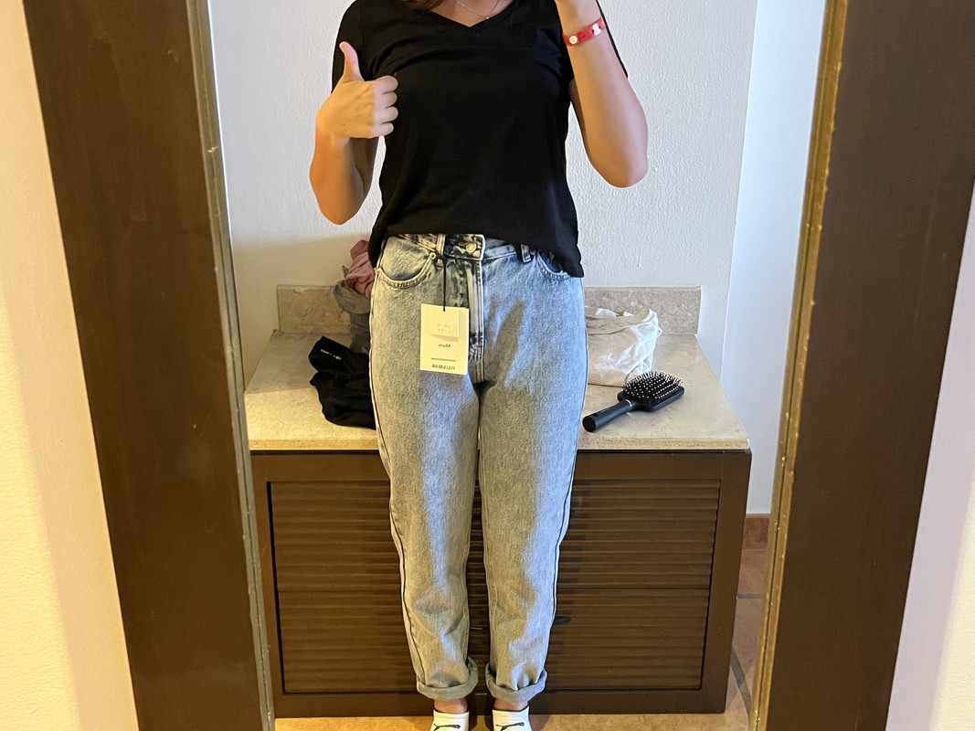 D71C8947-6036-499A-910F-15B153FB9A0B