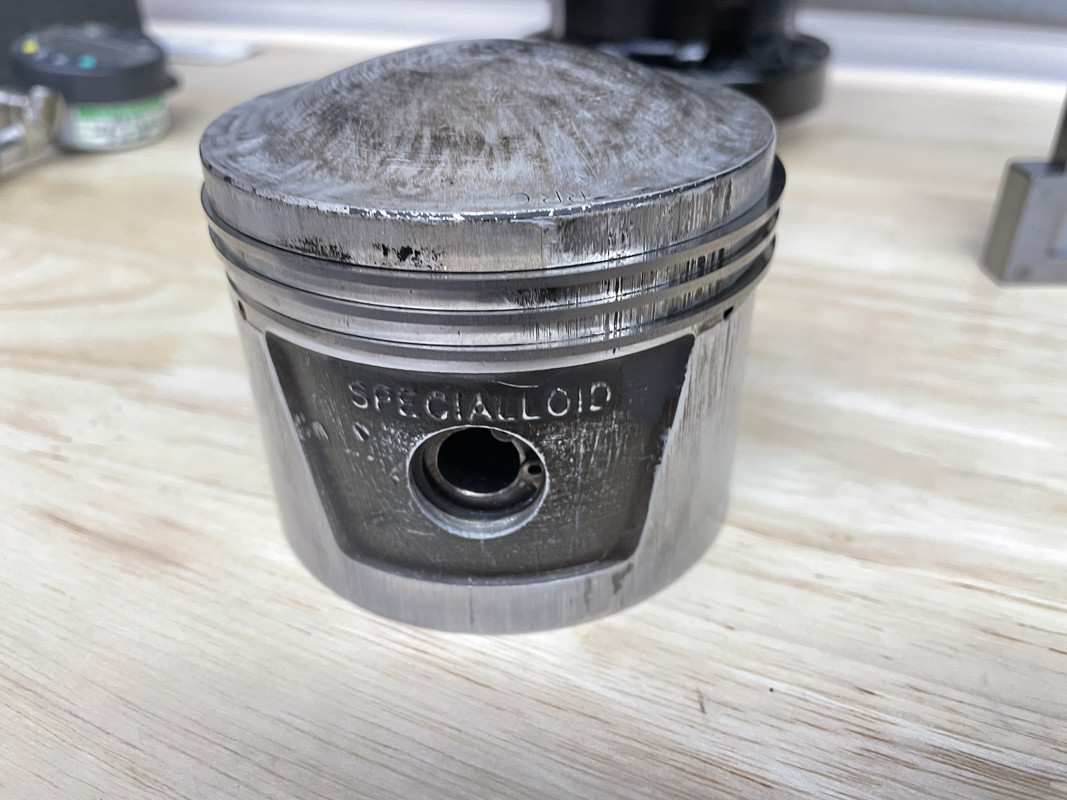 4BE18C0B-20A8-4D2A-8CC3-EC27F423A2BC