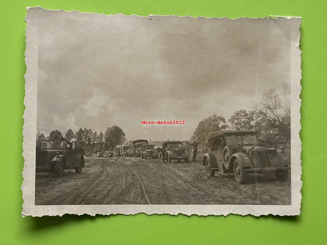 Foto, WK2, mittlere Einheits Pkw in der Sandwüste, Mitte, Russland
