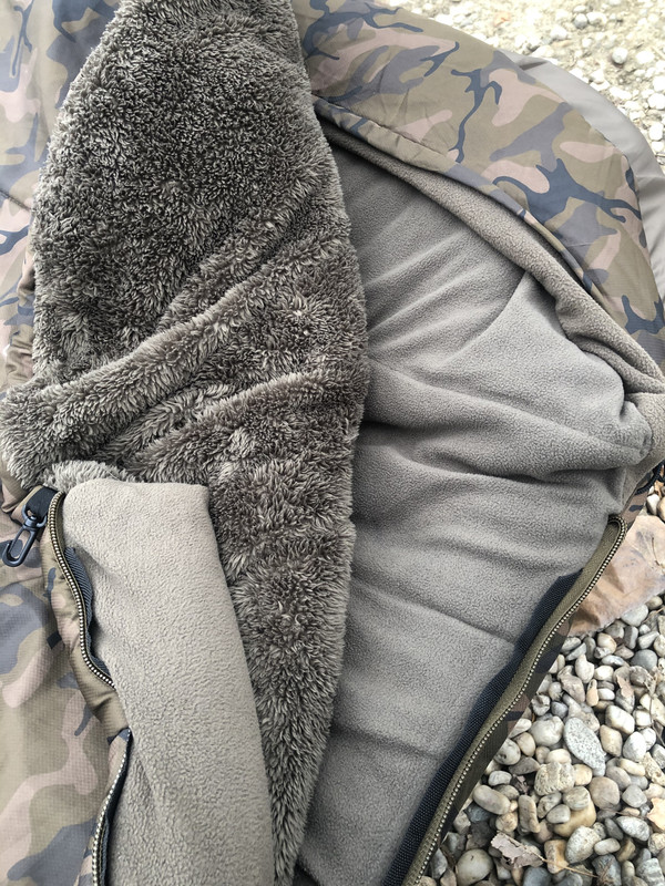 9486A92B-550D-4C46-8656-4D2E478C7F49