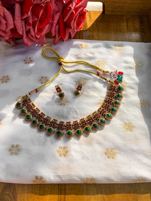 Red & Green Palayka Mala