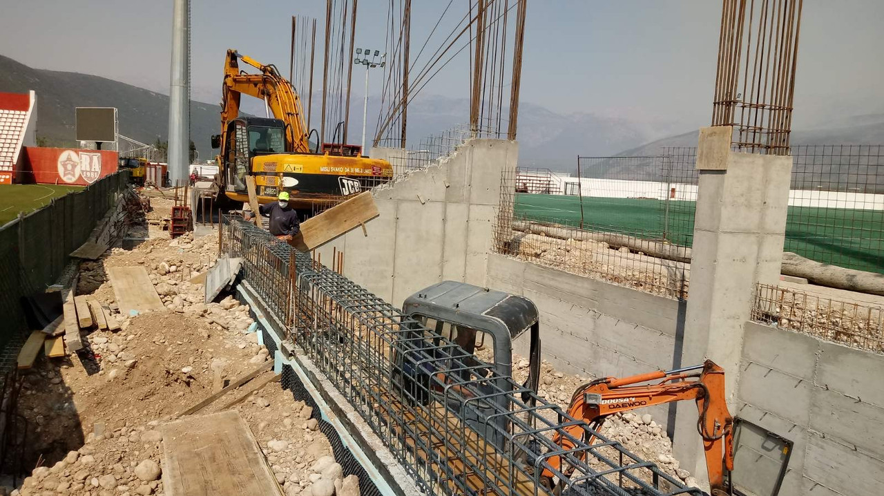 E951FE88-1F91-478D-928F-5E3BF0E53913