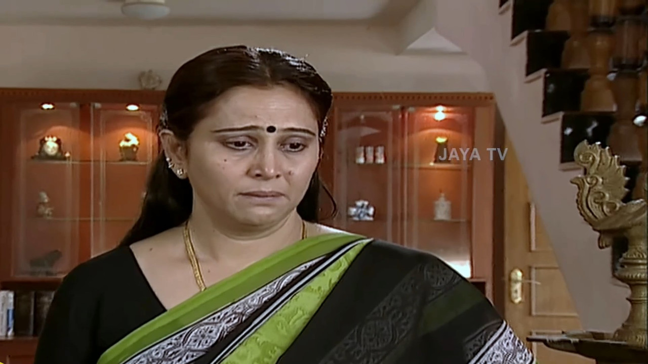 young beautiful Geetha  Sexy navel through transaparent black saree.mkv_snapshot_01.30.297