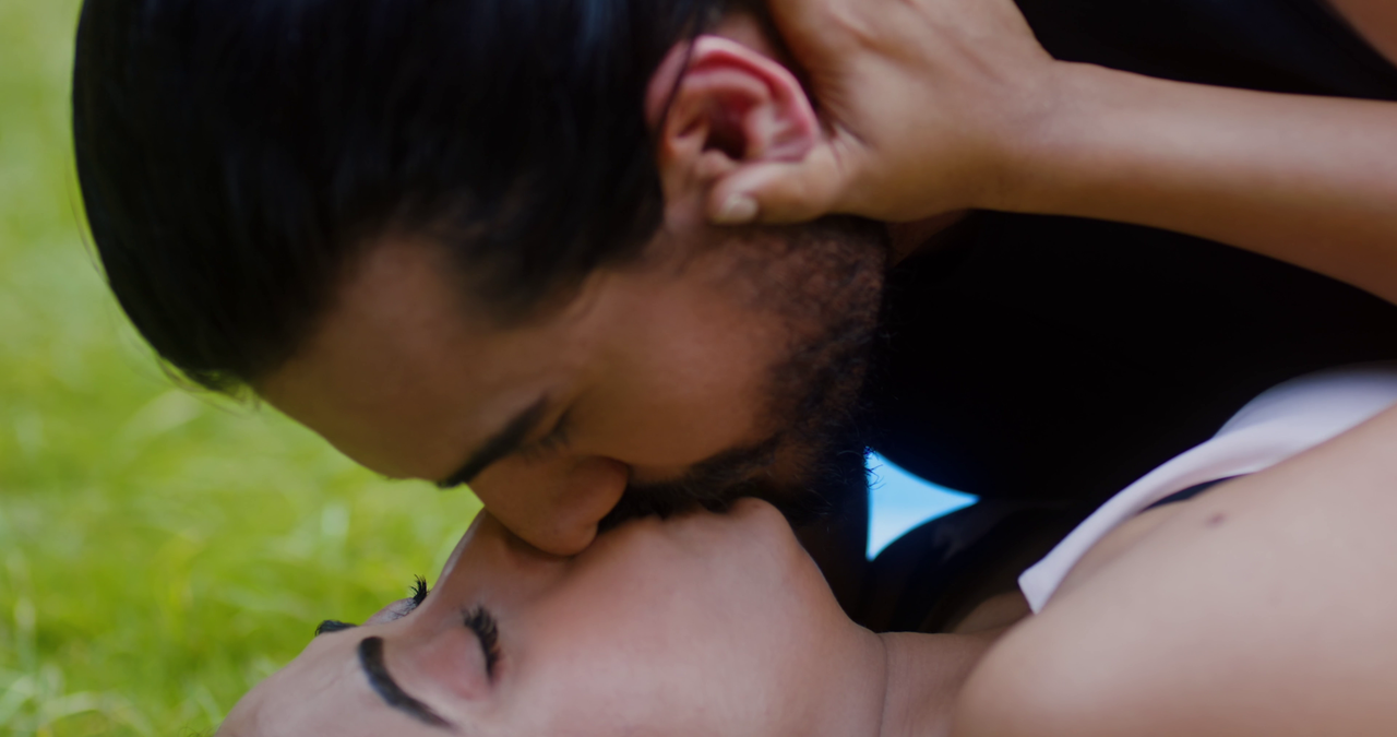 [Image: vlcsnap-2023-09-15-13h30m01s818.png]