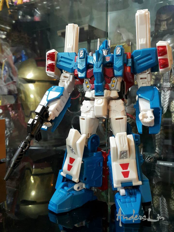 11144949_826604457425965_134581209971588578_n