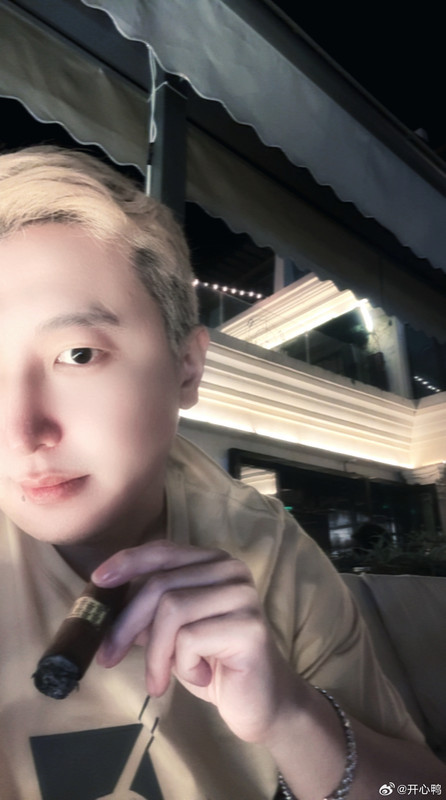 008FUxqCly1i5trwvh3sej30tr1hcds5