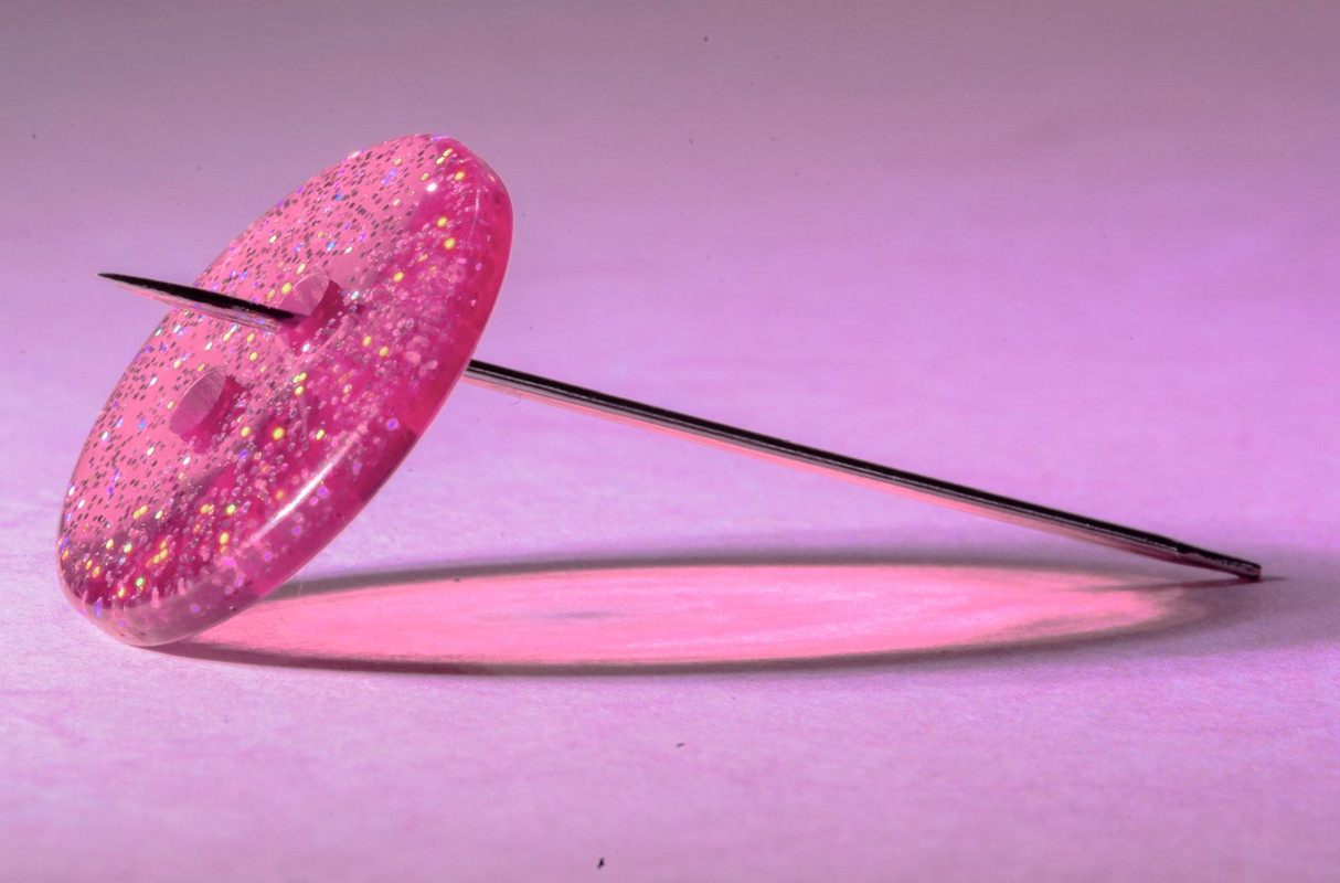pink-button-needle.jpg