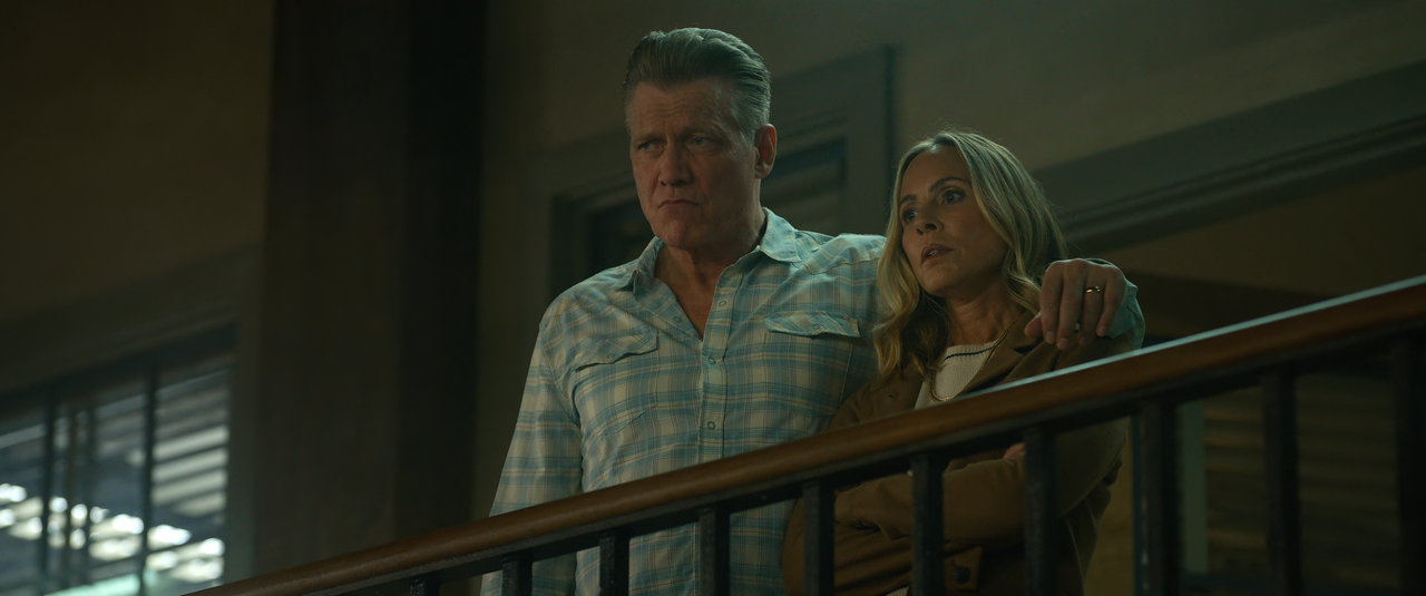 The.Waterfront.S01E06.Hunting.Season.2160p.10bit.NF.WEB-DL.DDP5.1.HEVC-Vyndros.mkv_snapshot_04.57_[2