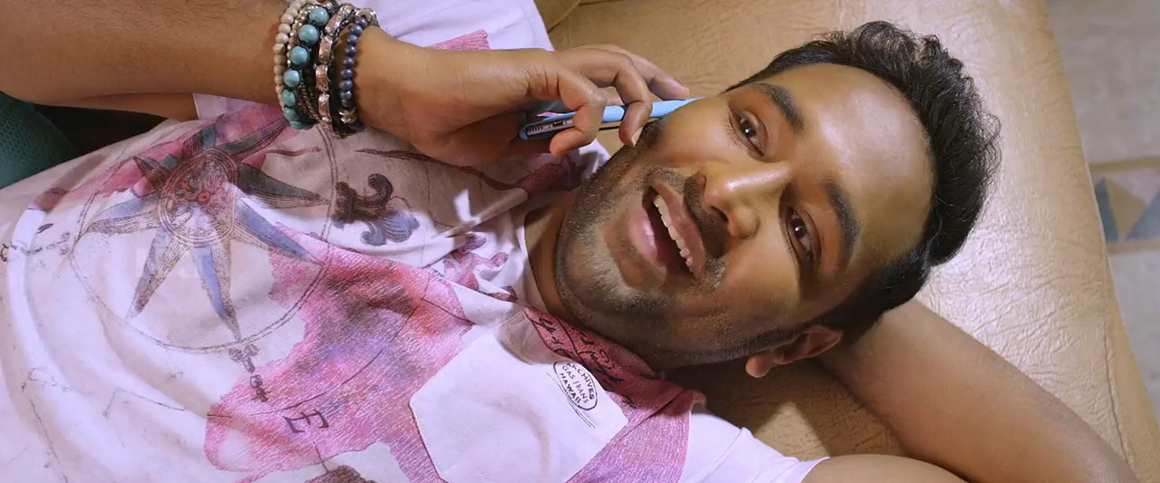 Eedo Rakam Aado Rakam 2016 WebRip [Tamil + Telugu] 480p 720p ESub Screenshot