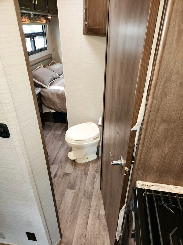 Vehicle thumbnail 18