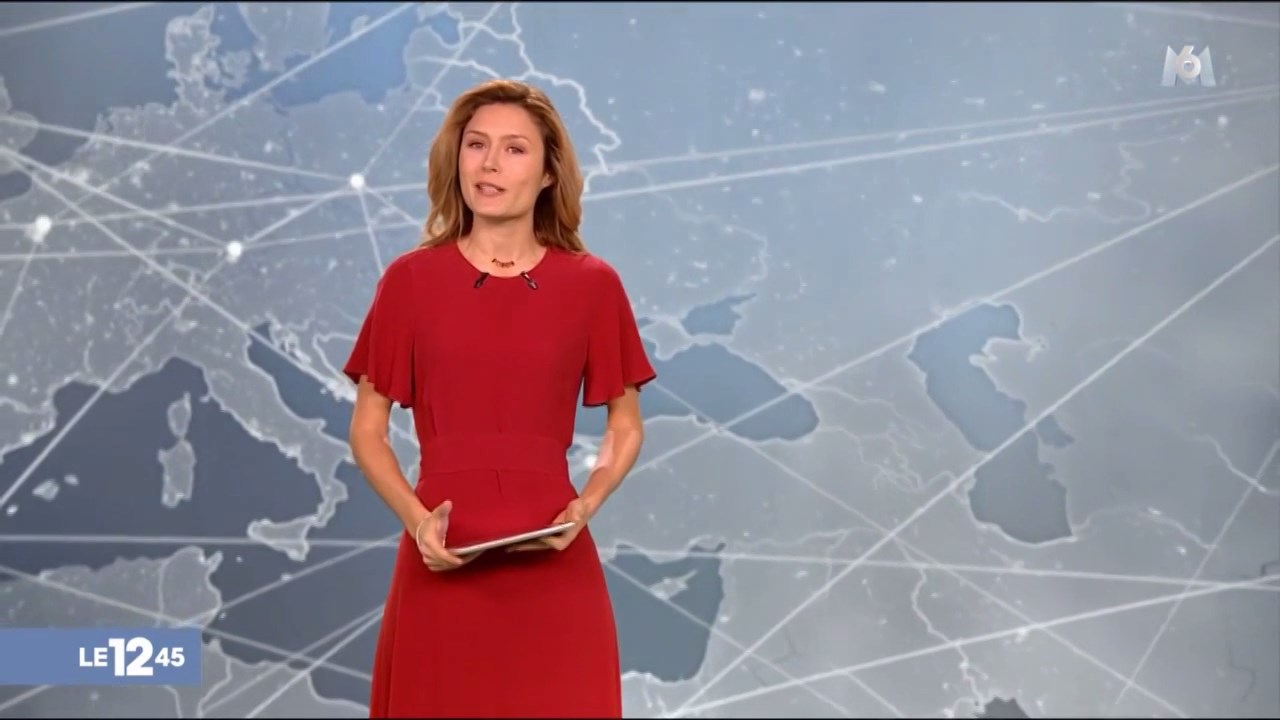 Diane Douzillé 251217.mp4_snapshot_01.55_[2017.12.26_00.23.29]