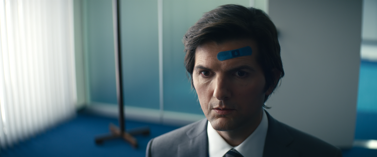 Severance.S01E01.Good.News.About.Hell.2160p.10bit.ATVP.WEB-DL.DDP5.1.HEVC-Vyndros.mkv_snapshot_29.09