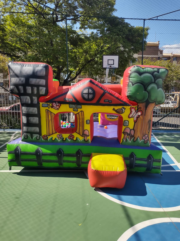 Casinha com Piscina de Bolinhas - Foto 1