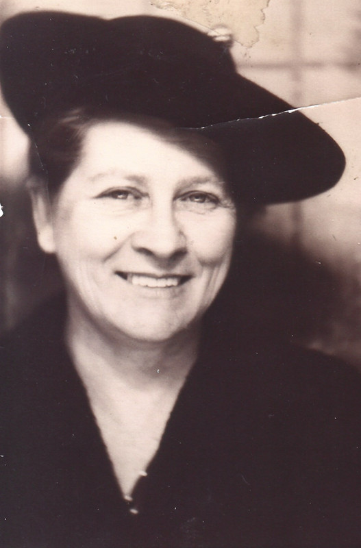 [Image: My-Great-Grandmother-Cora-1884-1960.jpg]
