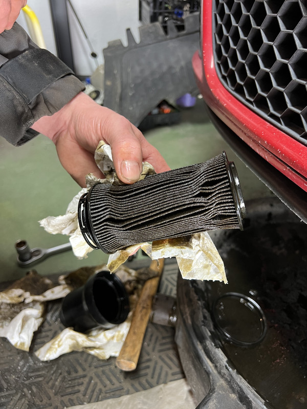 211F3A6D-7D69-4E1F-9609-5E25D13A9C35