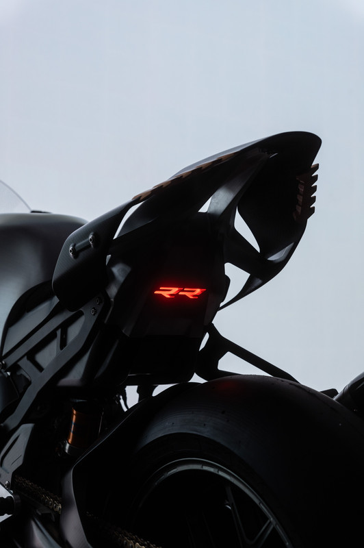 P90599146_highRes_bmw-motorrad-concept