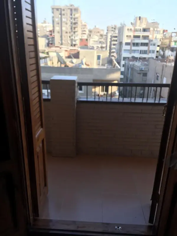 شقة خلف حديقة الطفل
