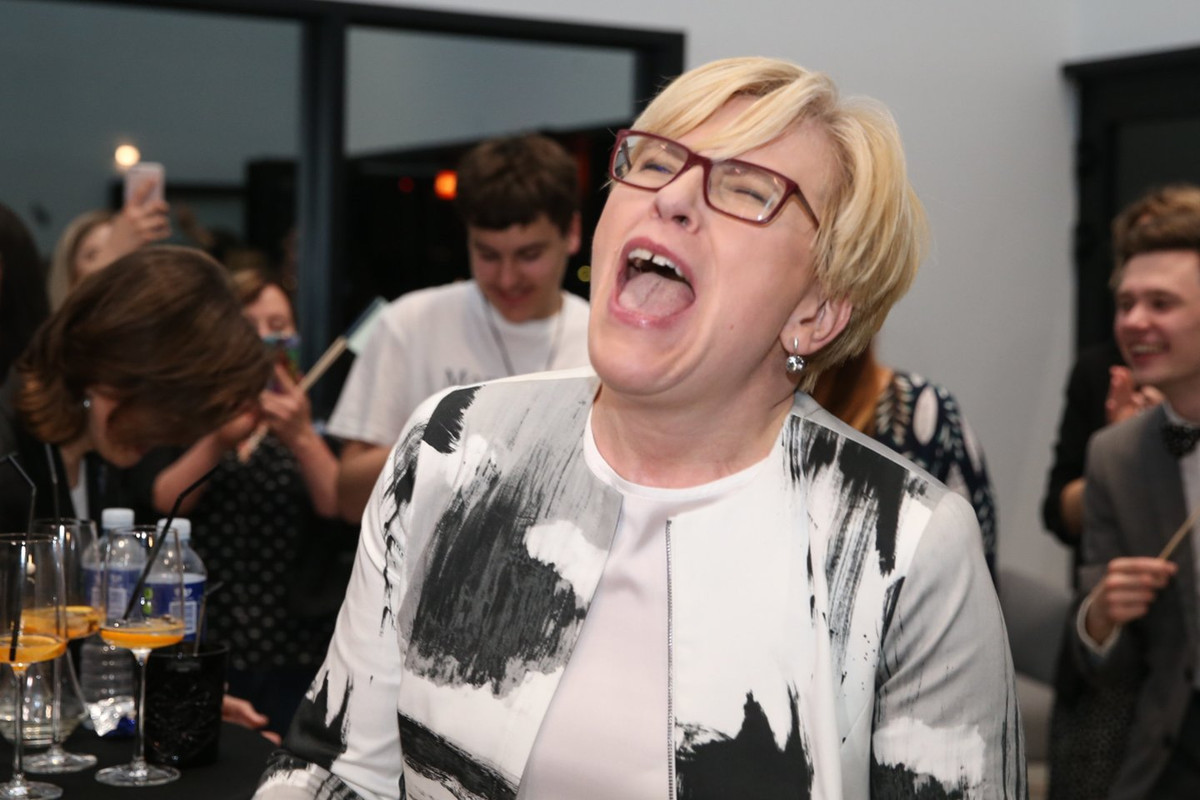 Lietuvą drebinančio kanceliarinių prekių skandalo fone konservatoriai grasina pirmalaikiais seimo rinkimais