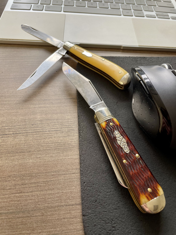 A7EE81FF-33F1-4409-9BBE-676D41E29B18