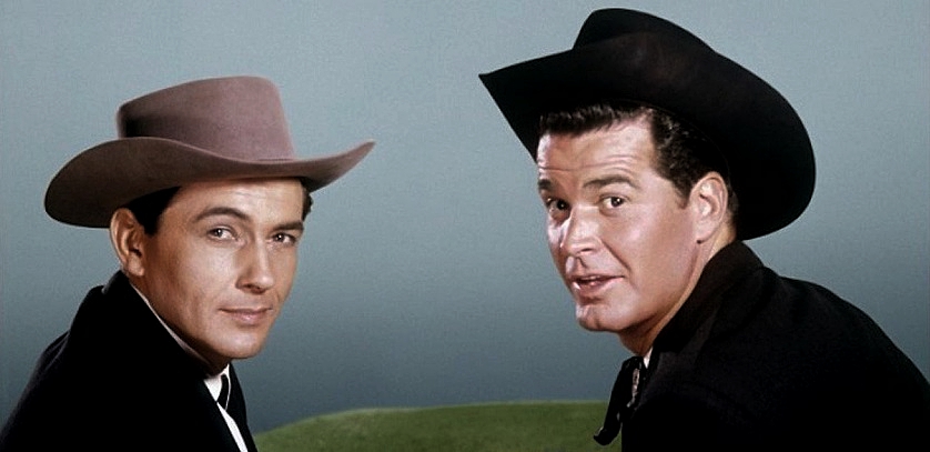 FORBIDDEN-PLANET-MAVERICK-FOTOR.jpg