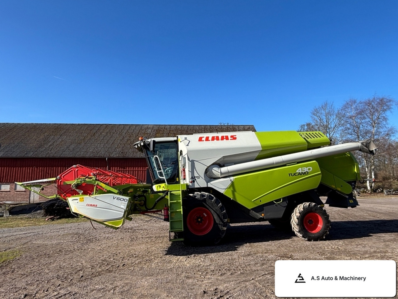 Używana Claas Tucano 430 2014 combine harvesters na sprzedaż, 1,086h