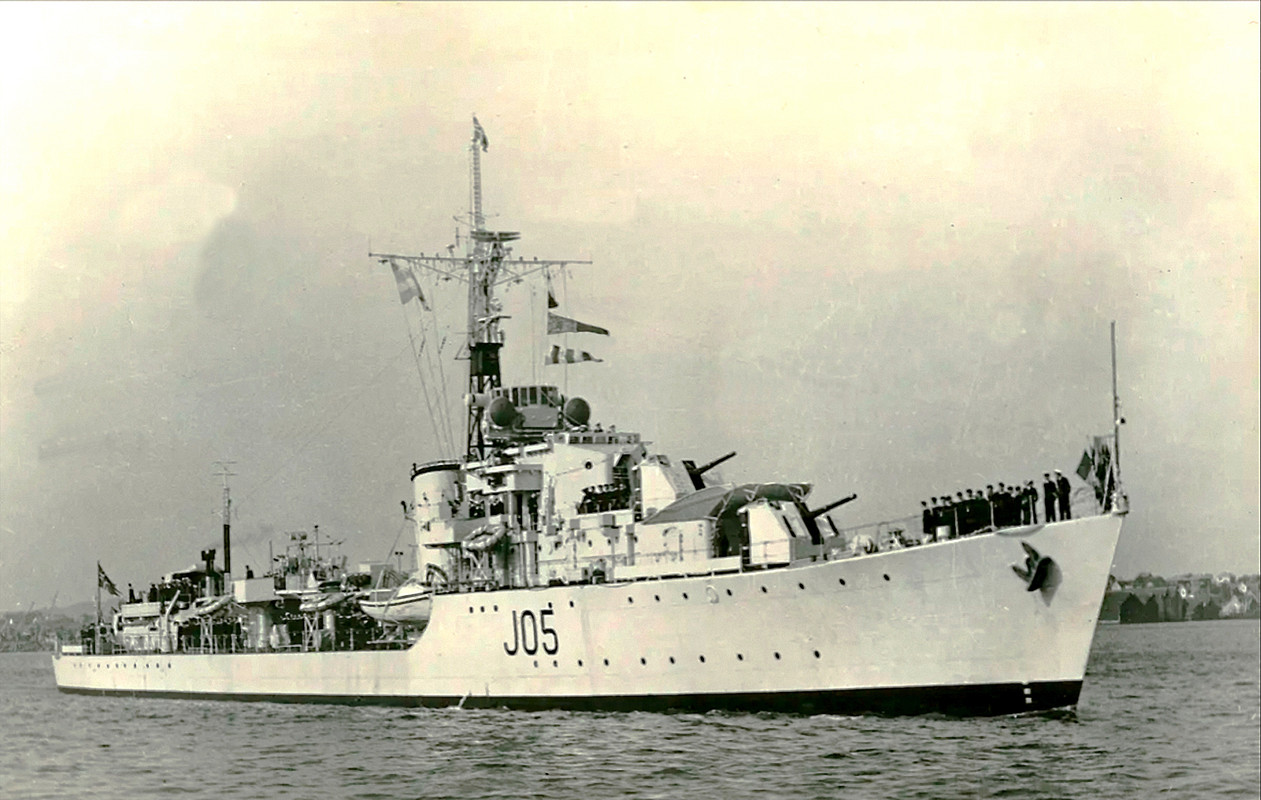 HNoMS Stavanger (ex-HMS Crystal)