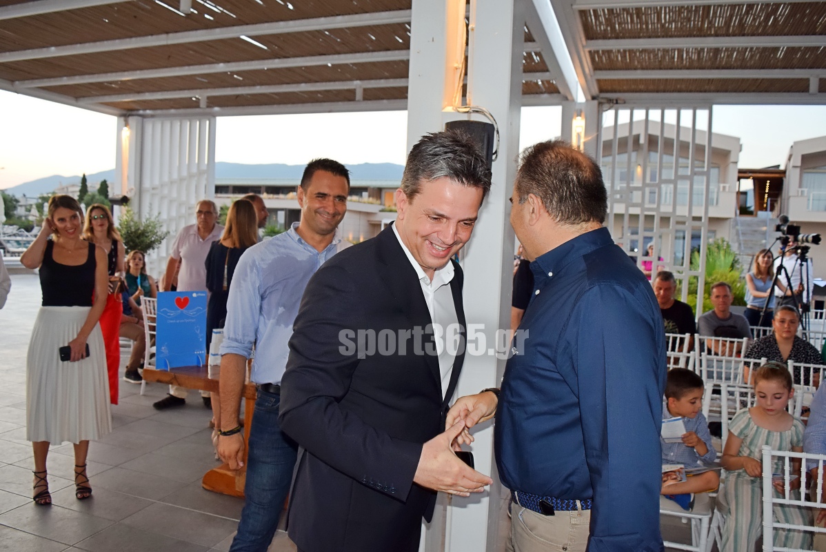 , &Kappa;&alpha;&lambda;&alpha;&mu;ά&tau;&alpha; 80 – Affidea: &Sigma;&upsilon;&nu;&epsilon;&rho;&gamma;&alpha;&sigma;ί&alpha; &omicron;&rho;ό&sigma;&eta;&mu;&omicron; &kappa;&alpha;&iota; &nu;έ&omicron; &kappa;&epsilon;&phi;ά&lambda;&alpha;&iota;&omicron; &gamma;&iota;&alpha; &tau;&omicron;&upsilon;&sigmaf; &laquo;&lambda;ύ&kappa;&omicron;&upsilon;&sigmaf;&raquo; (&phi;&omega;&tau;&omicron; & &beta;ί&nu;&tau;&epsilon;&omicron;)